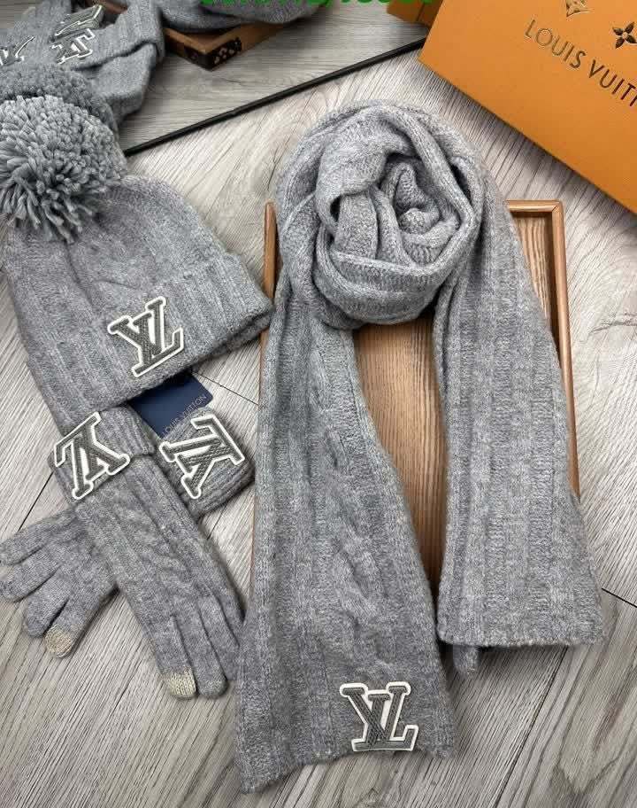 Bonnet et écharpe LV