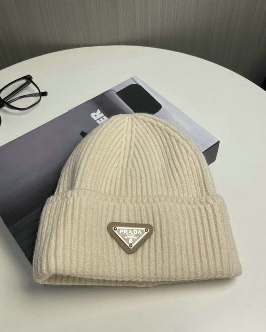 Bonnet PRADA